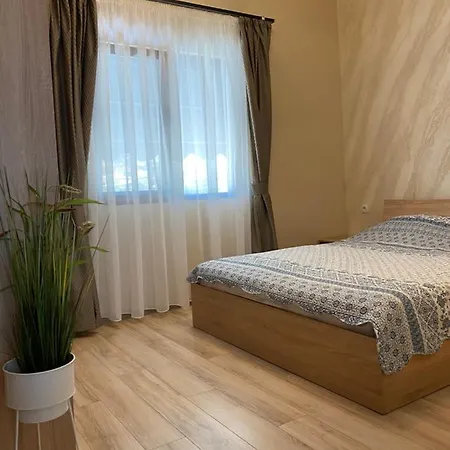 Costa 1 * Kariani