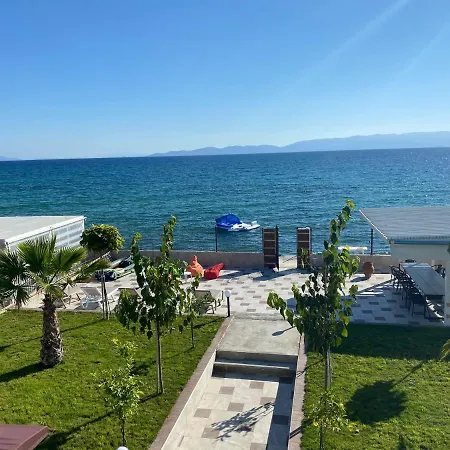 Вилла Costa 1 *