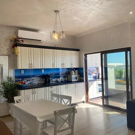 Costa 1 Βίλα Karianí