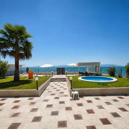 Вилла Costa 1