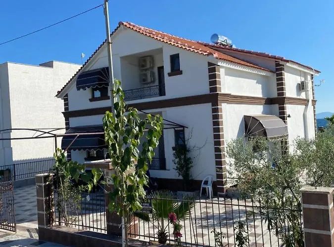 Costa 1 Kariani
